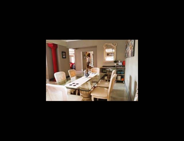 4 BEDROOM HOUSE FOR SALE IN WOODHILL ESTATE